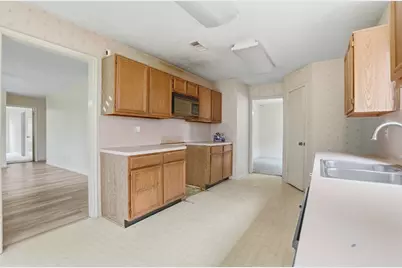 15810 Pilgrim Hall Drive, Friendswood, TX 77546 - Photo 11