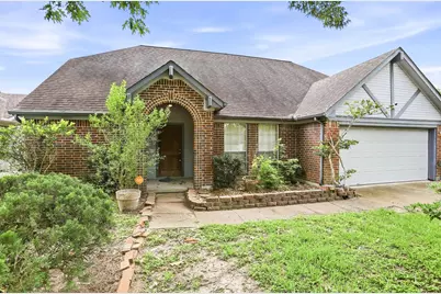 15810 Pilgrim Hall Drive, Friendswood, TX 77546 - Photo 3