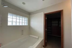 3229 Westridge St, Houston, TX 77025 - Photo 13