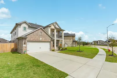 23409 Vineyard Drive, Alvin, TX 77511 - Photo 3