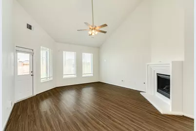 23409 Vineyard Drive, Alvin, TX 77511 - Photo 9