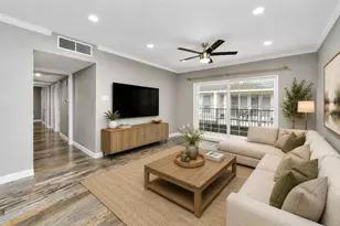 2224 S Piney Point Rd, Houston, TX 77063 - Photo 1