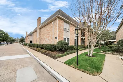 2224 S Piney Point Road #227, Houston, TX 77063 - Photo 3