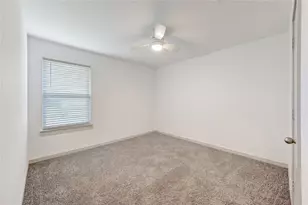 7707 Golden Rubia Ln, Rosharon, TX 77583 - Photo 7
