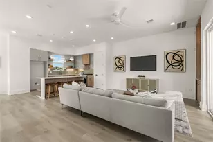 603 Skyland Terrace Way, Houston, TX 77009 - Photo 11
