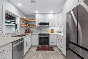 712 Barbara St, Tomball, TX 77375 - Photo 7