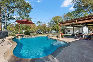 712 Barbara St, Tomball, TX 77375 - Photo 3