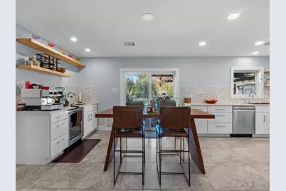 712 Barbara Street, Tomball, TX 77375 - Photo 11