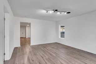 2416 Cumberland St, Houston, TX 77023 - Photo 7