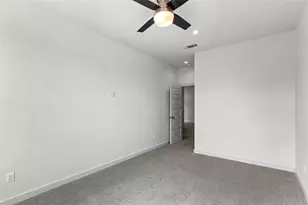 2932 El Fenice Ln, Houston, TX 77057 - Photo 9