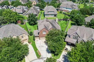6 Newgrove Ct, The Woodlands, TX 77354 - Photo 3