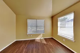 149 Bristol Bend Ln, Dickinson, TX 77539 - Photo 9