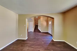 149 Bristol Bend Ln, Dickinson, TX 77539 - Photo 5