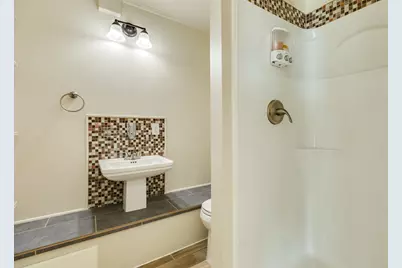 805 Seashell Drive, Surfside Beach, TX 77541 - Photo 17