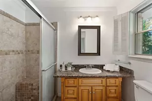 9214 Bronco Dr, Houston, TX 77055 - Photo 19