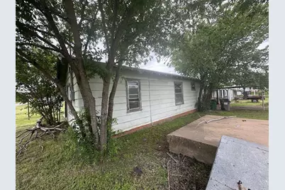 619 N Dunbar Street, Electra, TX 76360 - Photo 5