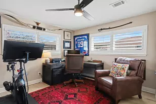 10718 Longmont Dr, Houston, TX 77042 - Photo 23