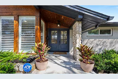 10718 Longmont Drive, Houston, TX 77042 - Photo 3
