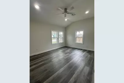 1008 Gonzales St, Cuero, TX 77954 - Photo 13