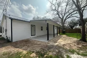 1008 Gonzales St, Cuero, TX 77954 - Photo 19