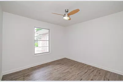 709 S McCarty Avenue, Eagle Lake, TX 77434 - Photo 31