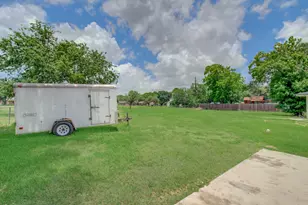 709 S McCarty Ave, Eagle Lake, TX 77434 - Photo 35