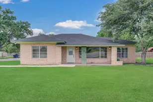 709 S McCarty Ave, Eagle Lake, TX 77434 - Photo 1