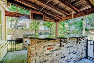 755 19th St, Beaumont, TX 77706 - Photo 25