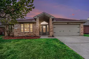 7607 Omaha Dr, Baytown, TX 77521 - Photo 1