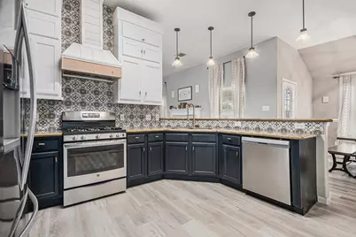 7607 Omaha Drive, Baytown, TX 77521 - Photo 11