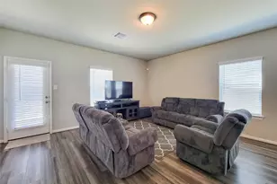 2211 E Winding Pines Dr, Tomball, TX 77375 - Photo 11