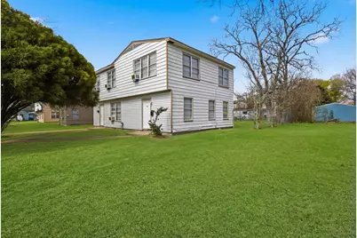 1228 6th Avenue N, Texas City, TX 77590 - Photo 3