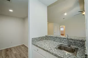 1911 Ripple Creek Dr, Missouri City, TX 77489 - Photo 13