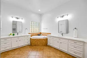 4629 Oakdale St, Bellaire, TX 77401 - Photo 25