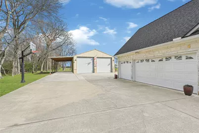 13514 Jbk Memorial Drive, Willis, TX 77318 - Photo 25