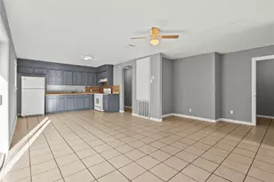 206 S Texas St, Texas City, TX 77591 - Photo 11