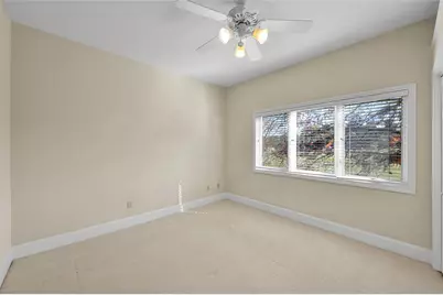 28 Waters Edge Street, Conroe, TX 77356 - Photo 17