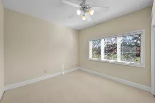 28 Waters Edge St, Conroe, TX 77356 - Photo 17