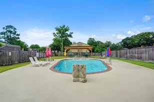 2833 Seaside Dr, Seabrook, TX 77586 - Photo 11