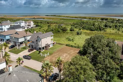 00000 E Conquistador, Galveston, TX 77554 - Photo 7