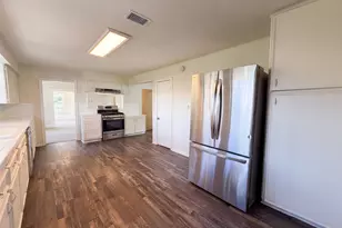 714 Bolling Ln, Houston, TX 77076 - Photo 9