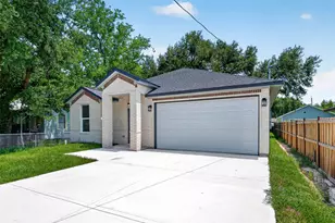130 E Melville Dr, Crosby, TX 77532 - Photo 3