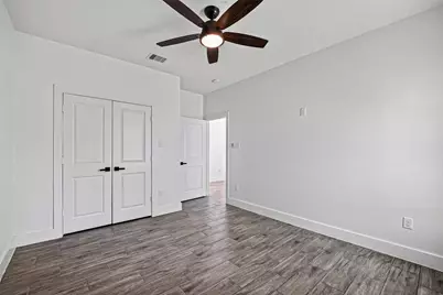 130 E Melville Drive, Crosby, TX 77532 - Photo 31
