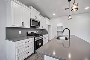 130 E Melville Dr, Crosby, TX 77532 - Photo 15