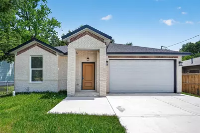 130 E Melville Drive, Crosby, TX 77532 - Photo 1