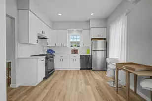 5813 Ave S 1/2, Galveston, TX 77551 - Photo 9