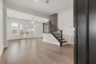 912A W 21st St, Houston, TX 77008 - Photo 5