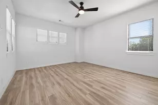 3239 Royal Oaks Holw Ln, Houston, TX 77082 - Photo 25