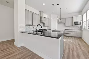 3239 Royal Oaks Holw Ln, Houston, TX 77082 - Photo 13