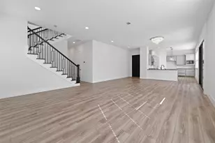 3239 Royal Oaks Holw Ln, Houston, TX 77082 - Photo 9